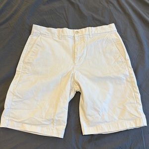 white shorts 10”